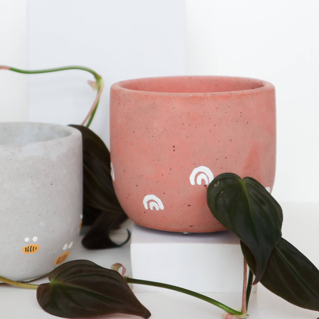 Concrete Planter with Arches - 3" | terra-cotta