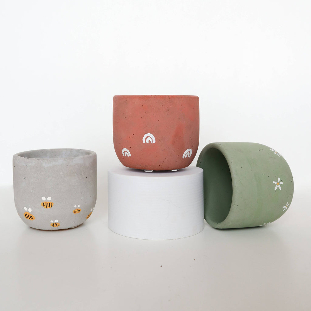 Concrete Planter with Arches - 3" | terra-cotta