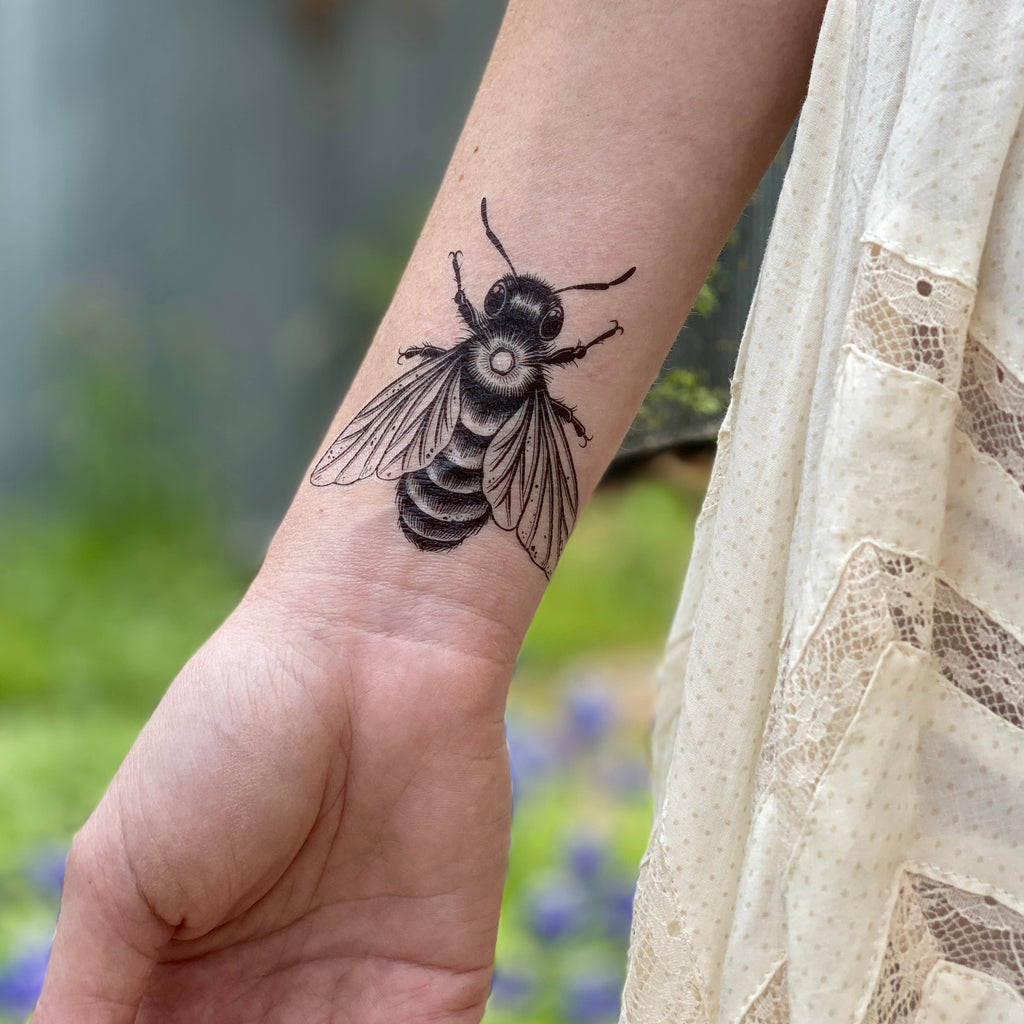 NatureTats - Big Bee Temporary Tattoo