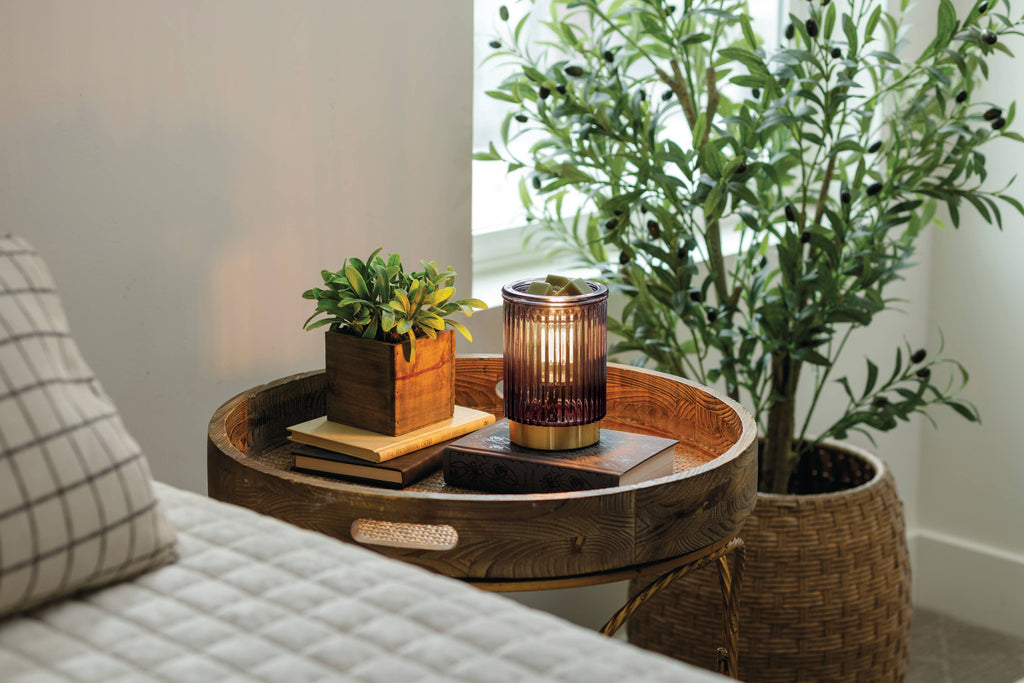 Black Fluted Glass Illumination Fragrance Warmer